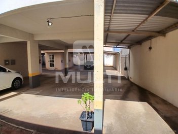 apartment em Rua José Carrijo, Santa Mônica - Uberlândia - MG