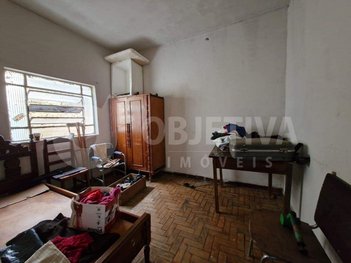 house em Avenida Cesário Alvim, Brasil - Uberlândia - MG