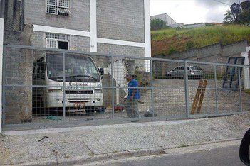 industrial em Rua Pompéia, Chácaras Marco - Barueri - SP
