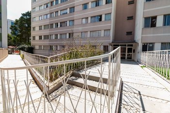 apartment em Rua do Herval, Cristo Rei - Curitiba - PR