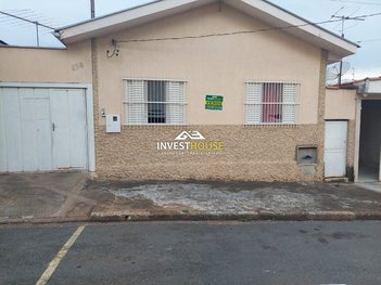 house em Rua Capitão Américo Almeida Cyrino, Centro - Guaxupé - MG