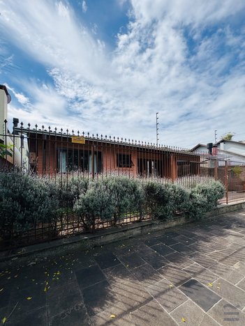 house em Rua Orestes Baldisserotto, Colina Sorriso - Caxias do Sul - RS