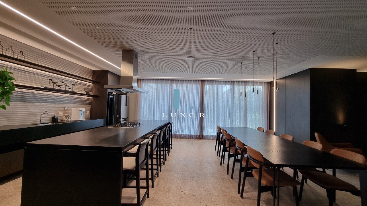 Apartamento com 4 quartos — Funcionários, Belo Horizonte