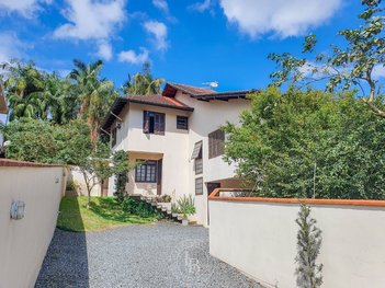 house em Rua Iguaçu, Santo Antônio - Joinville - SC