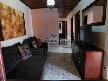 house em Rua Abílio Pereira Leite, Aterrado - Lorena - SP