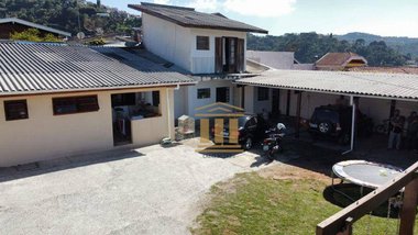 house em Avenida Doutor Januário Miraglia, Vila Abernéssia - Campos do Jordão - SP