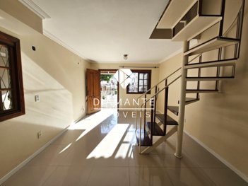 house em Rua Professor Carvalho Freitas, Teresópolis - Porto Alegre - RS