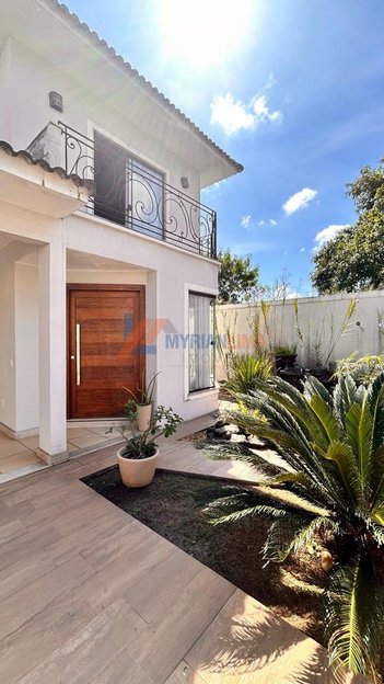 house em Avenida Um, Casa de Pedra - Volta Redonda - RJ