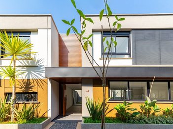 house em Rua Comendador Elias Zarzur, Santo Amaro - São Paulo - SP