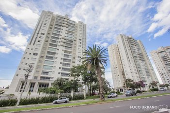 apartment em Avenida Túlio de Rose, Jardim Europa - Porto Alegre - RS