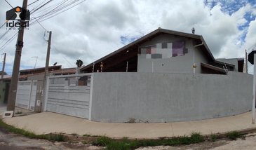 house em Rua Emílio Cani, Vila Moreira - Botucatu - SP
