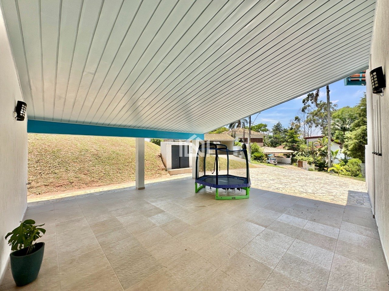 casa a venda no condominio petit village - garagem