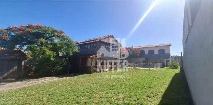 Casa com 6 dormitórios à venda, 526 m² por R$ 1.500.000 - Maricá,
