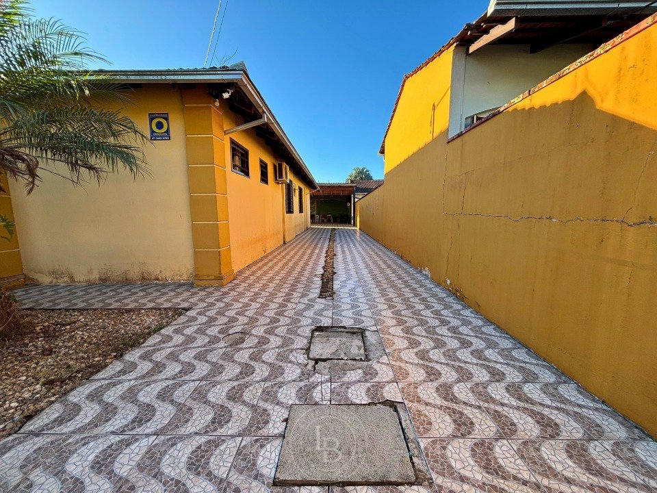 03- Casa _ Venda _ Gloria _ Joinville _ Santa Catarina _ Entrada