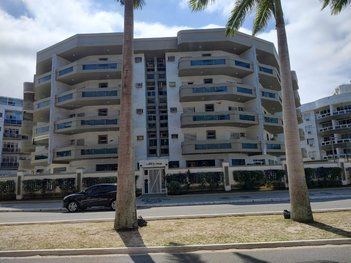 apartment em Avenida Macário Pinto Lopes, Vila Nova - Cabo Frio - RJ