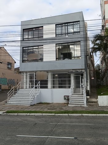 business em Avenida Teresópolis, Teresópolis - Porto Alegre - RS