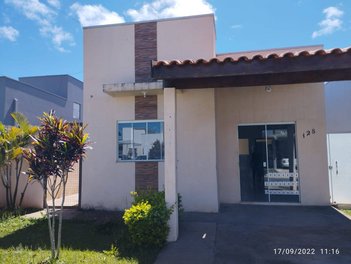 house em Rua Eurides Carneiro da Silva, Residencial Alto dos Pinheiros - Itararé - SP