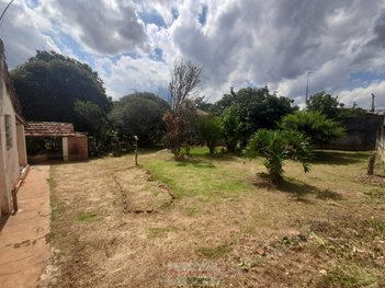 commercial_property em Rua Maestro Leopoldo Ladeira, Mirante - Mogi Mirim - SP