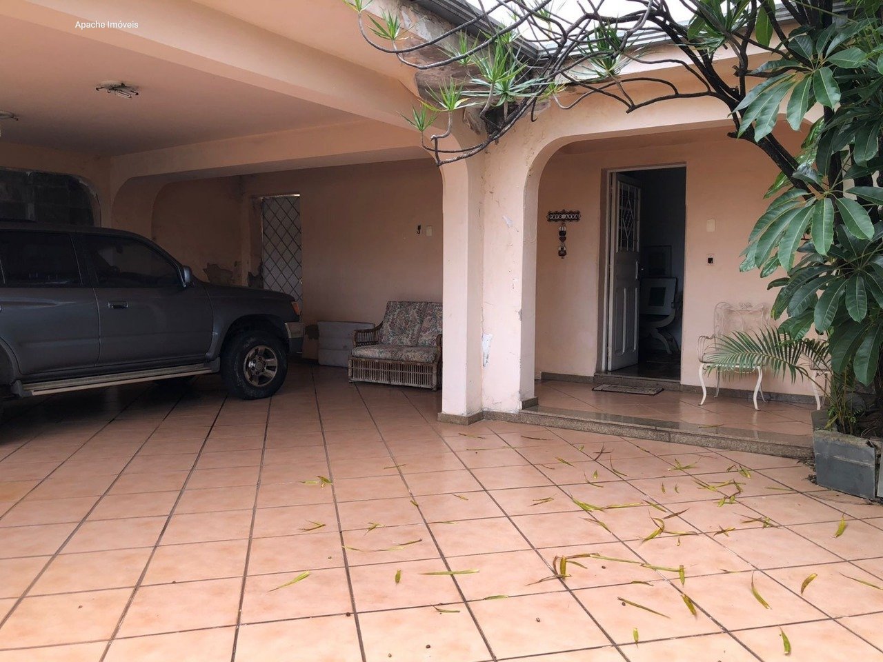 Casa com 4 quartos — Barroca, Belo Horizonte