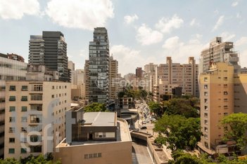 apartment em Rua Oscar Freire, Cerqueira César - São Paulo - SP