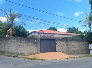 house em Rua José do Patrocínio, Santa Mônica - Belo Horizonte - MG