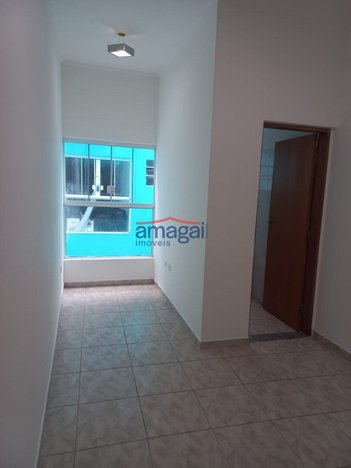 office em Corneteiro de Jesus, Centro - Jacareí - SP