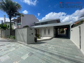 house em Rua Abraão Lincoln, Bom Retiro - Joinville - SC