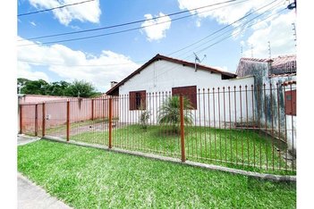 house em dos Cedros, Harmonia - Canoas - RS