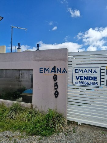 house em Rua Gramado, Laranjal - Pelotas - RS