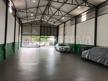 industrial em Avenida Brasil, Nossa Senhora Aparecida - Uberlândia - MG