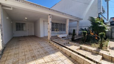 house em Rua Amadeu Santi, Vila dos Lavradores - Botucatu - SP