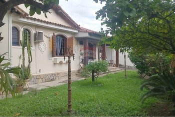 house em Avenida Cesário de Melo, Lins de Vasconcelos - Rio de Janeiro - RJ