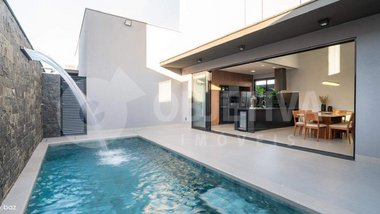 house em Avenida Vereador Carlito Cordeiro, Jardim Botânico - Uberlândia - MG