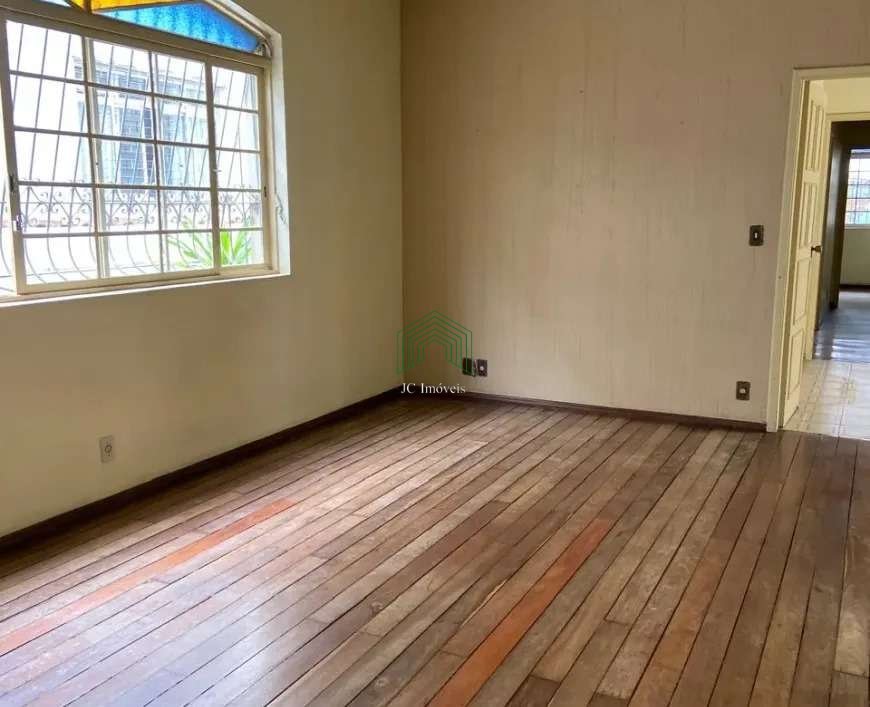 Apartamento com 4 quartos — Santo Antônio, Belo Horizonte