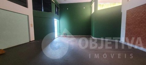 business em Avenida Floriano Peixoto, Nossa Senhora Aparecida - Uberlândia - MG