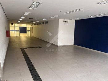 business em Avenida José Loureiro da Silva, Centro - Gravataí - RS