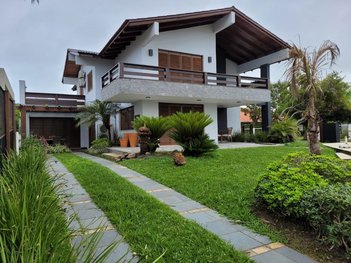 house em Avenida Juriti, Atlântida - Xangri-Lá - RS