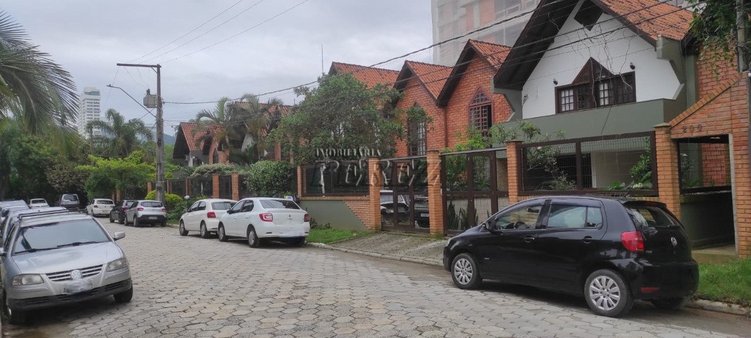 Cômodo Condomínio
