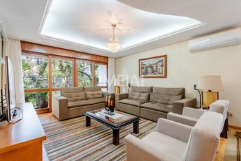 apartment em Honório Silveira Dias, Higienópolis - Porto Alegre - RS