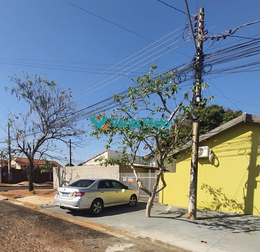 imovel com muita OPORTUNIDADE, com 20,00 metros de frente para a Rua João Filgueiras,