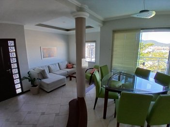 house em Rua Europa, Trindade - Florianópolis - SC
