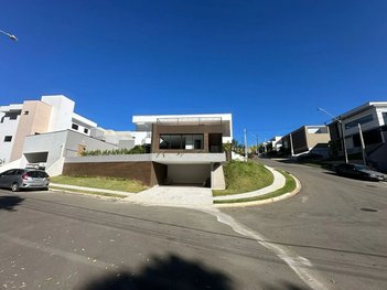 house em Rua João Ubiali, Chácaras Silvania - Valinhos - SP