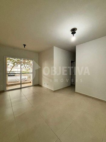 apartment em Avenida do Corinto, Laranjeiras - Uberlândia - MG