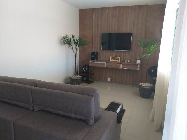 Casa com 3 quartos — Jardim Guanabara, Belo Horizonte
