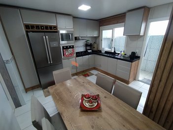 house em Angelo Colognese, Desvio Rizzo - Caxias do Sul - RS