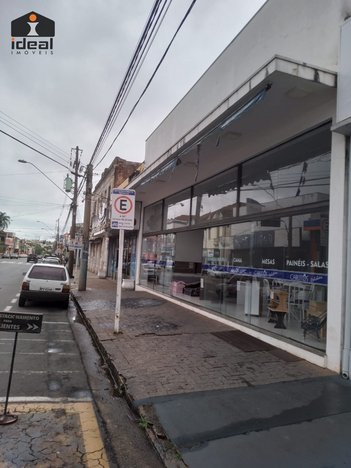 industrial em Floriano Peixoto, Centro - Botucatu - SP