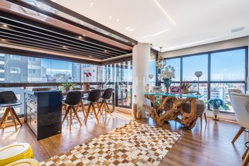 apartment em Avenida Victor Ferreira do Amaral, Tarumã - Curitiba - PR