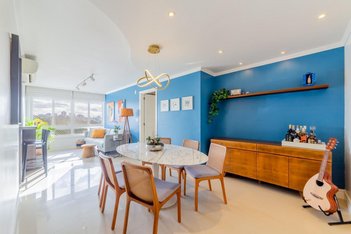 apartment em Rua Professor Freitas Cabral, Jardim Botânico - Porto Alegre - RS