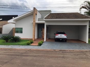 house em Avenida Brasília, Parque Industrial Cafezal - Rolândia - PR