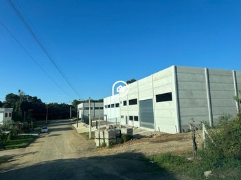 industrial em Claudir Paulo Belenzier, Centenário - Caxias do Sul - RS